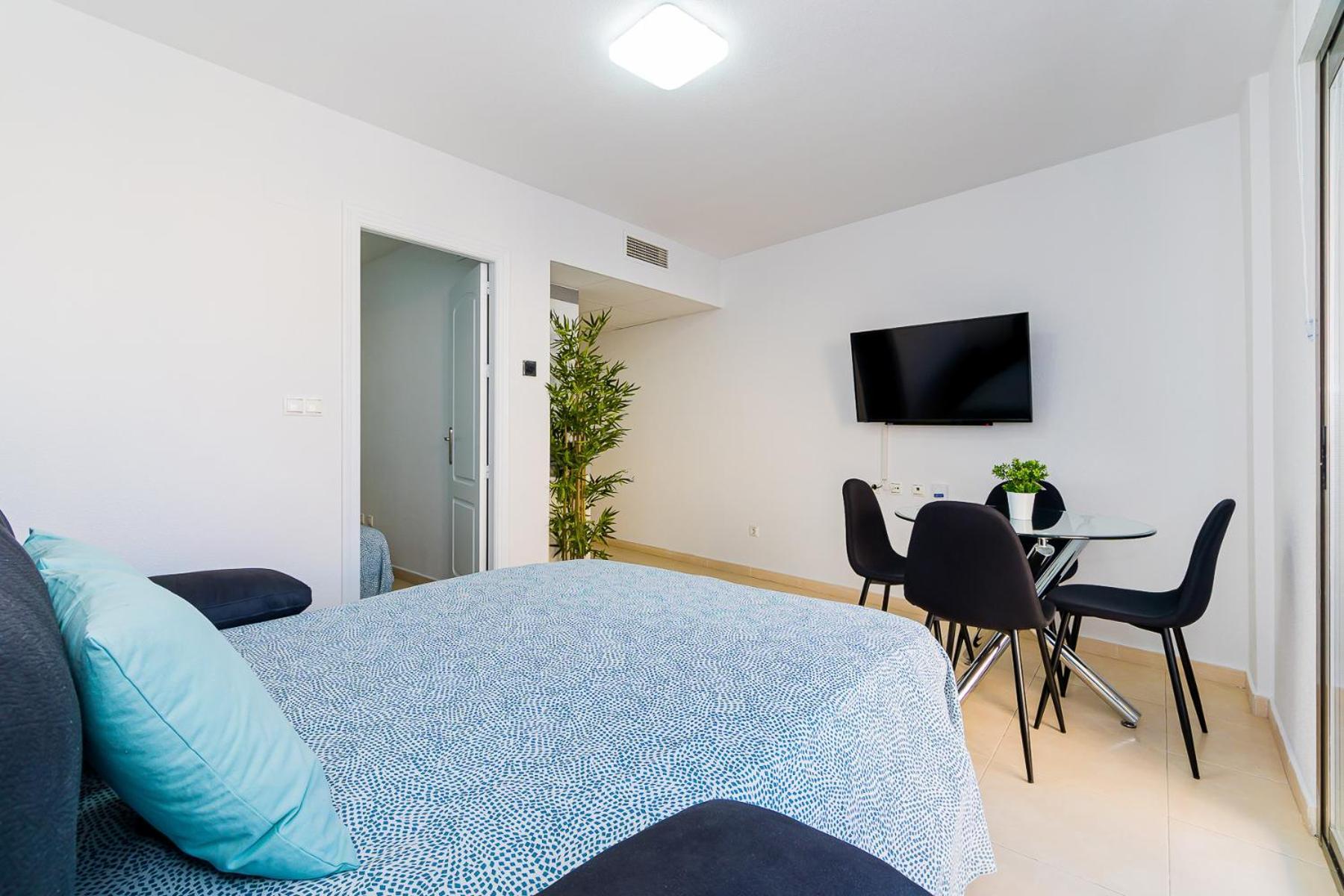 Apartamento Sunrise Orbiplaya Torrevieja Exterior photo